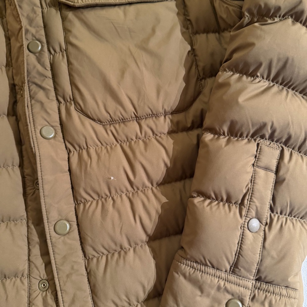 Patagonia Men's silent down shirt jacket - Picture 4 of 8